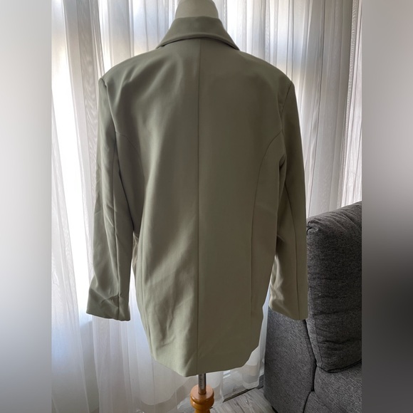 4TH and RECKLESS Blazer and Pants Suit - Picture 7 of 11